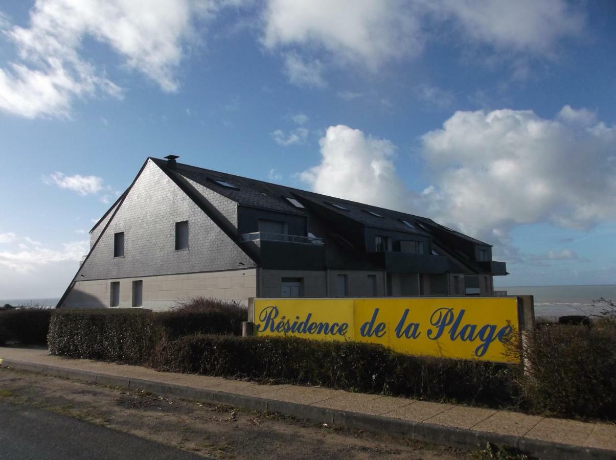 Residence De La Plage Jullouville-les-Pins Buitenkant foto