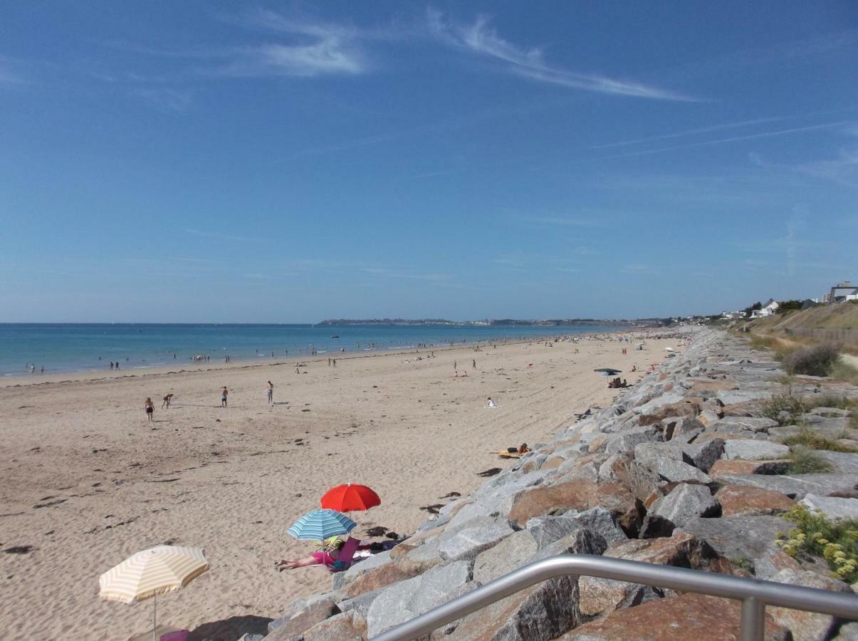 Residence De La Plage Jullouville-les-Pins Buitenkant foto